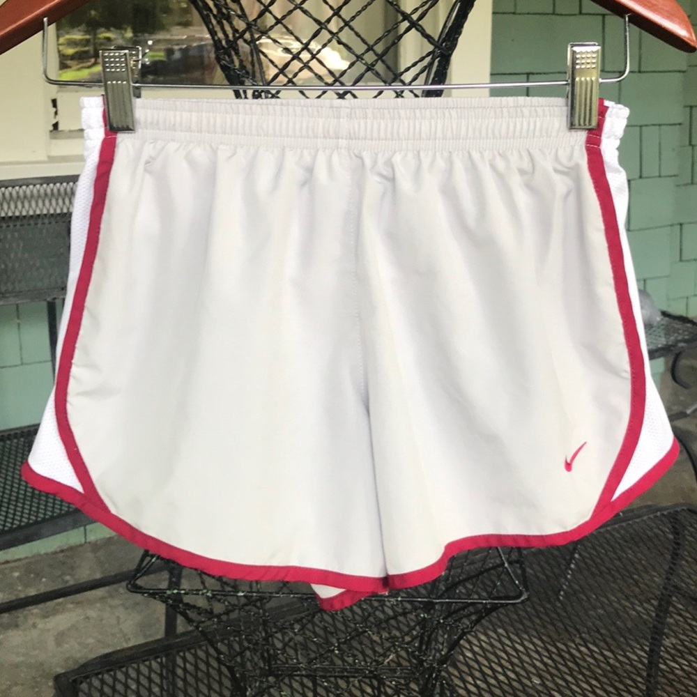 Women’s Nike Dri-fit running shorts. Lined. Size L